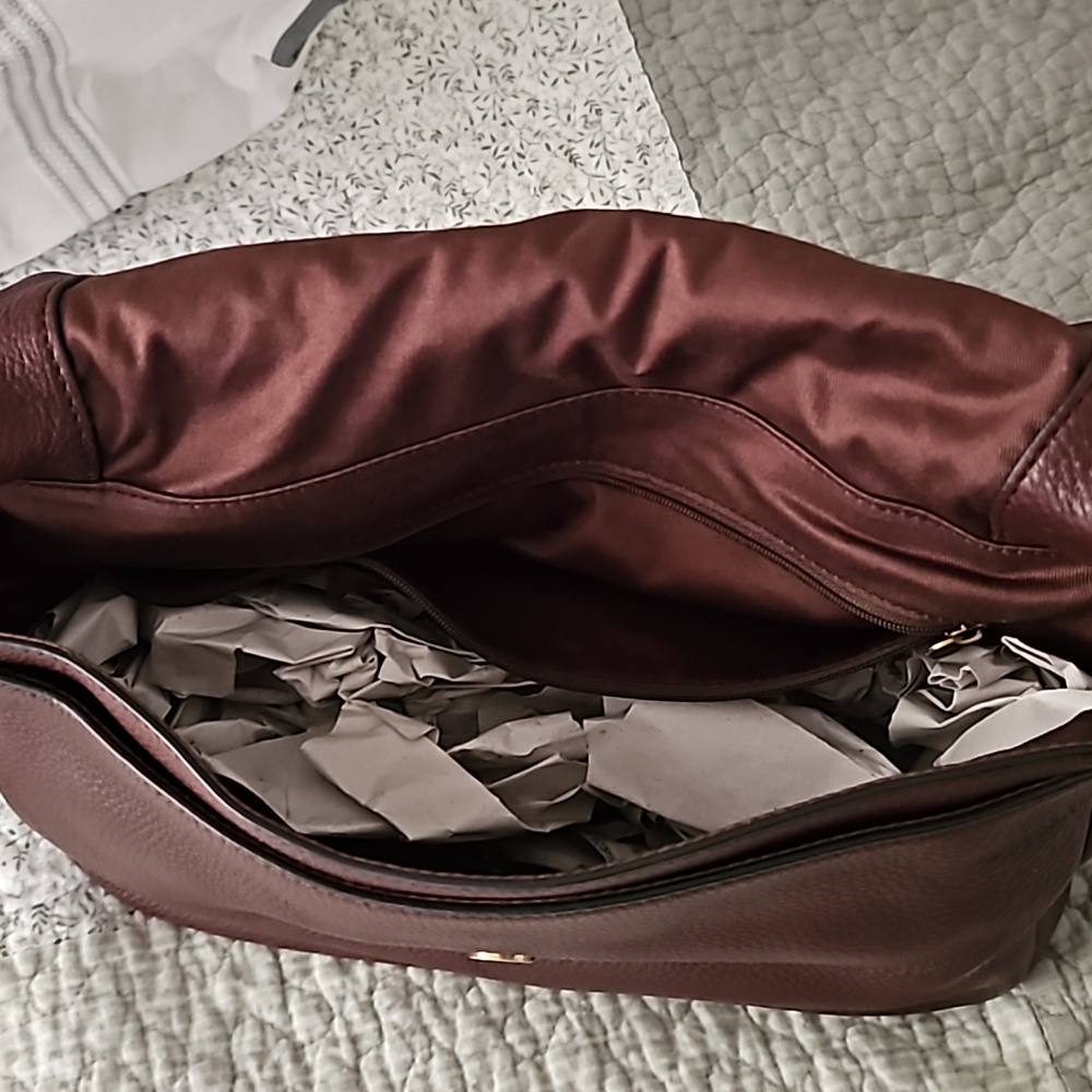 Purse - Picture 2 of 3